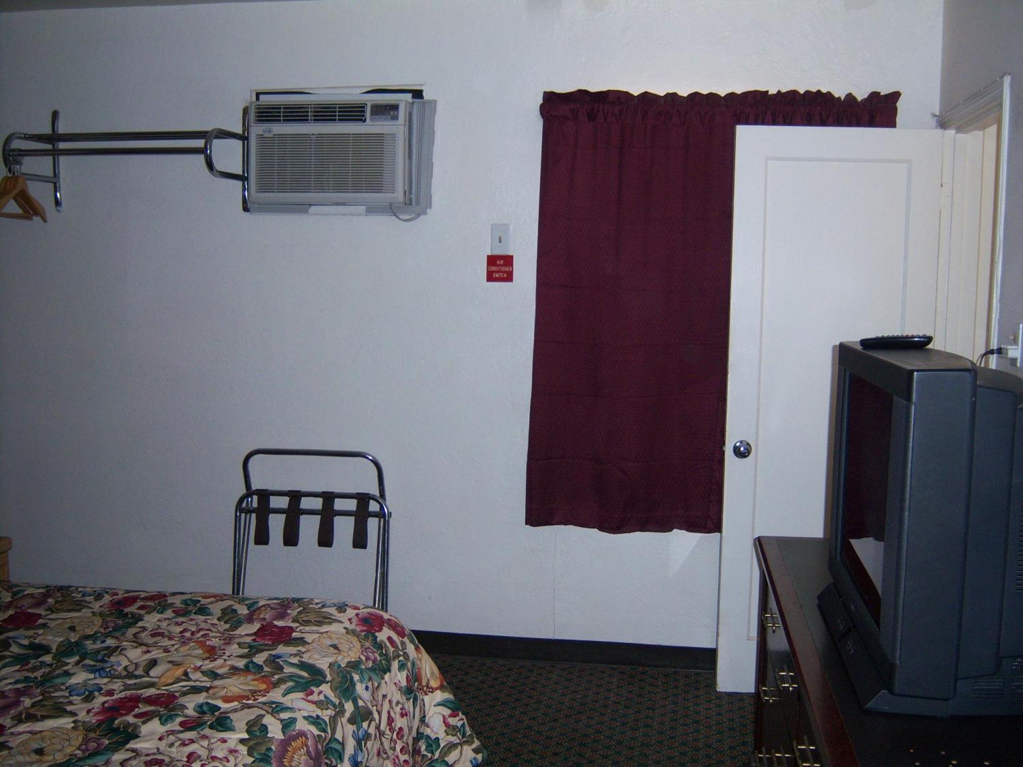 Shasta Dam Motel Шаста-Лейк Экстерьер фото