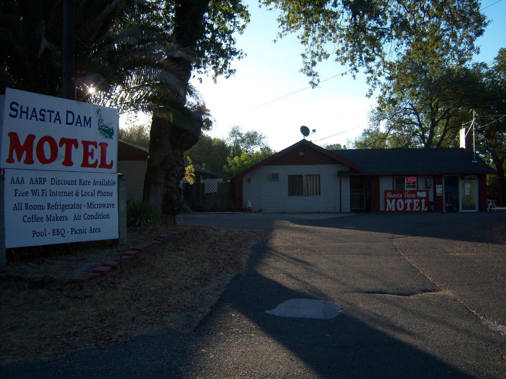 Shasta Dam Motel Шаста-Лейк Экстерьер фото