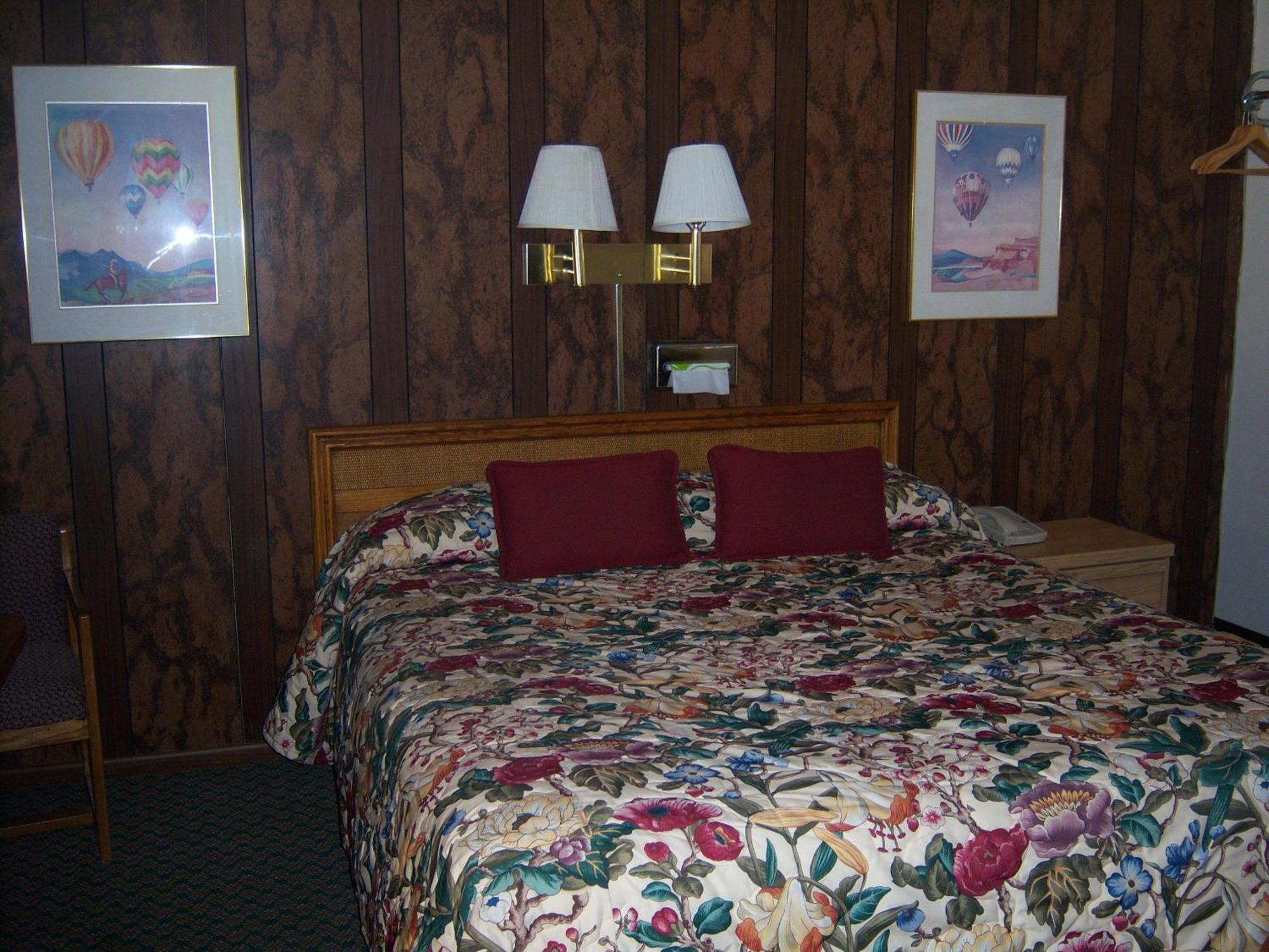 Shasta Dam Motel Шаста-Лейк Экстерьер фото